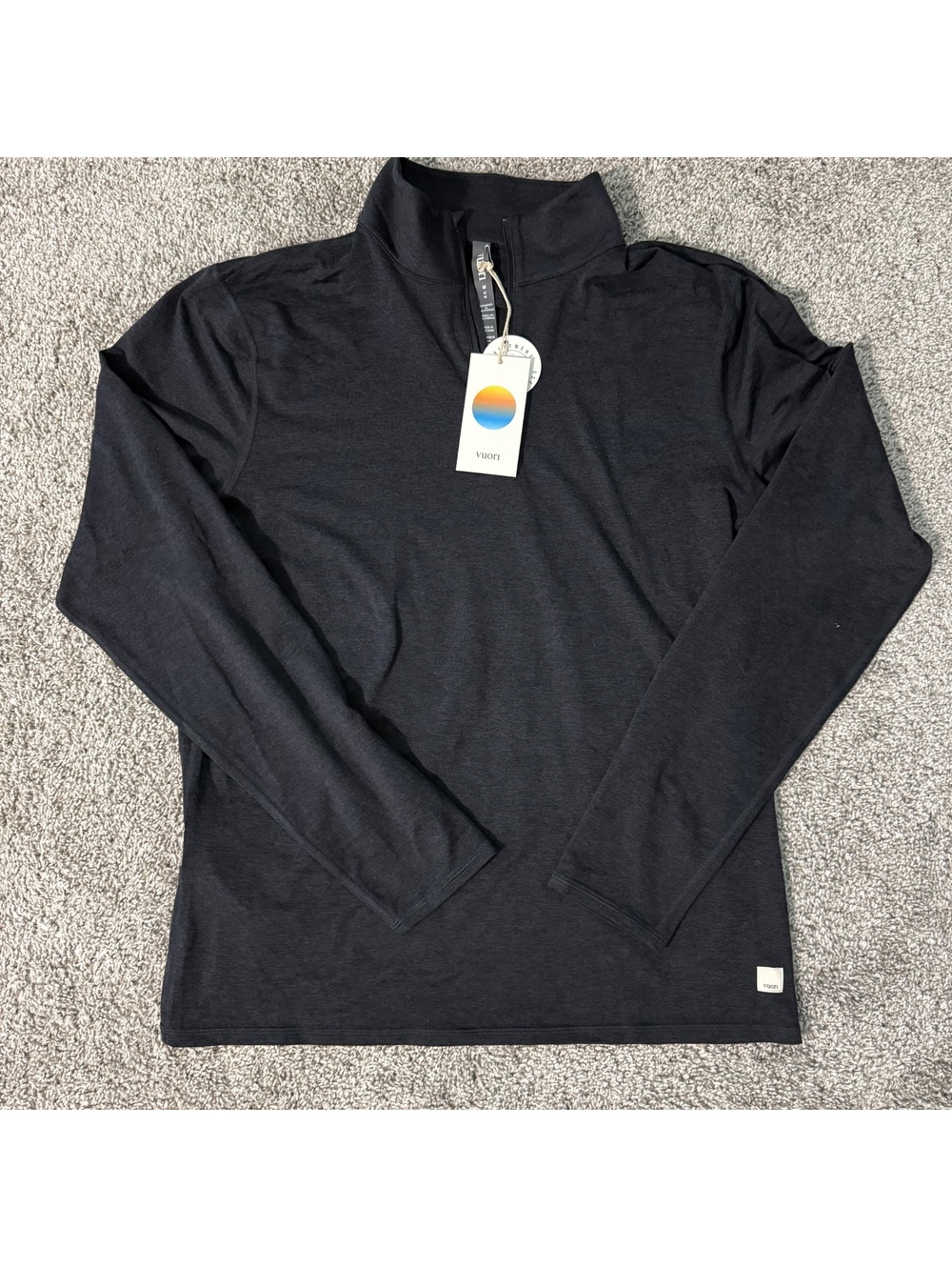 NWT Vuori Long Sleeve Quarter-zip Sweatshirt in Black Heather Men’s Size Medium